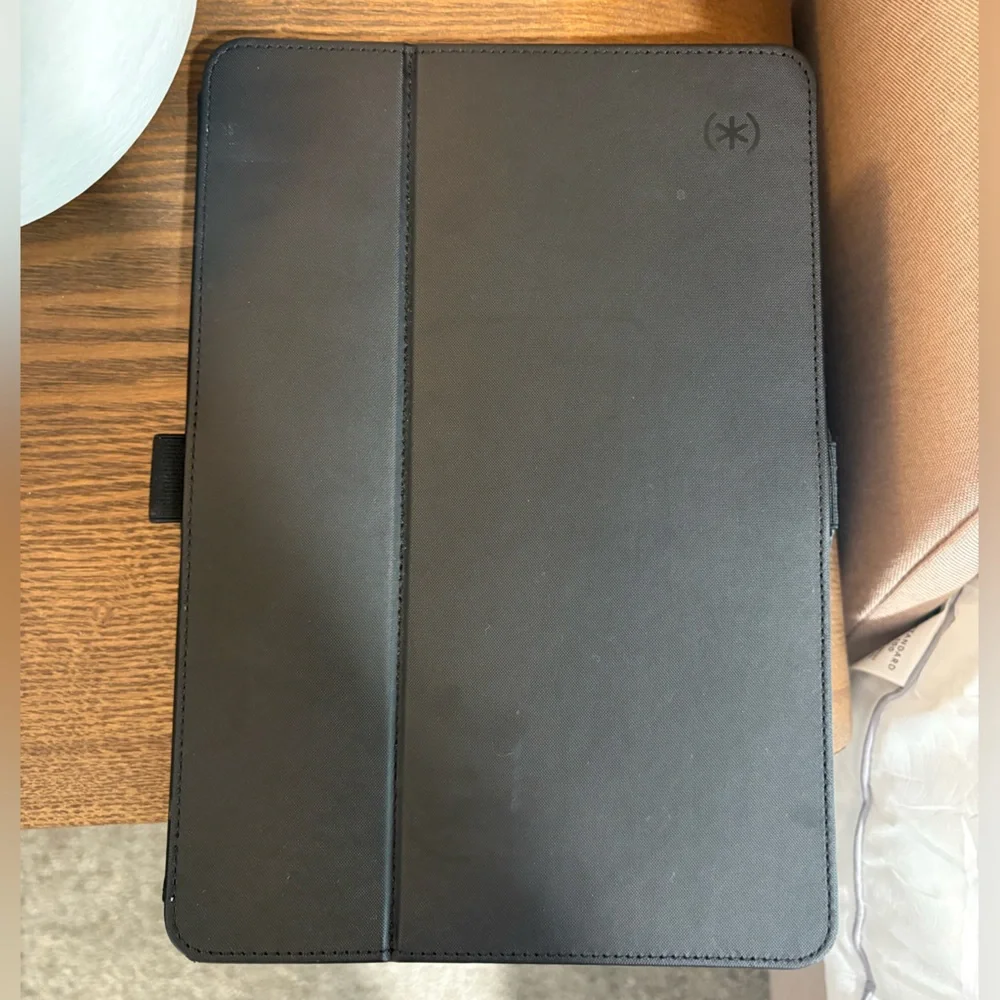 Speck Black Tablet Cover